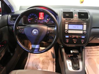 Volkswagen Jetta, 1.6 л, АКПП, 2010 фото 2