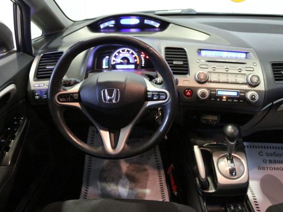 Honda Civic, 1.8 л, АТ, 2011 фото 2