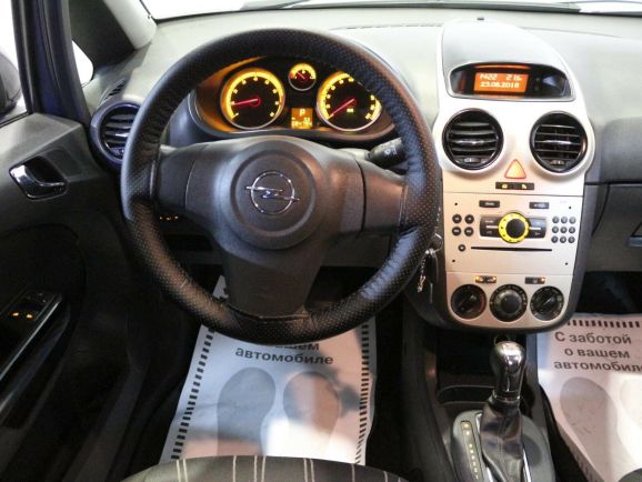 Opel Corsa, 1.4 л, АТ, 2010 фото 2