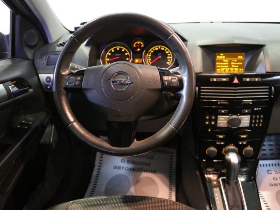Opel Astra, 1.8 л, АТ, 2009 фото 2