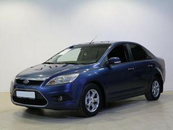 Ford Focus, 1.6 л, МКПП, 2010 фото 3