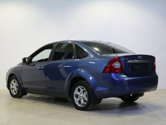 Ford Focus, 1.6 л, МТ, 2010 фото 6