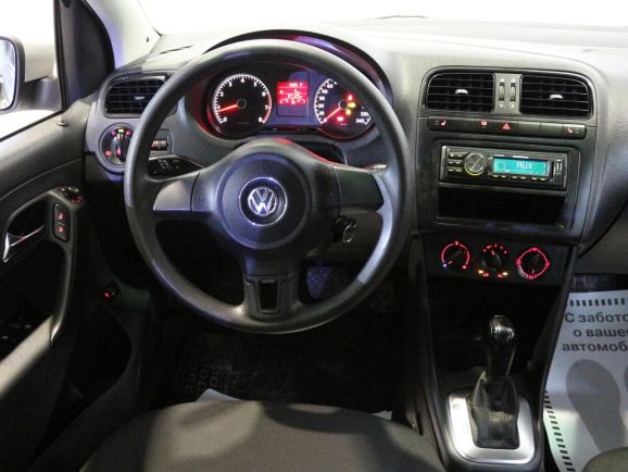 Volkswagen Polo, 1.6 л, АТ, 2011 фото 2
