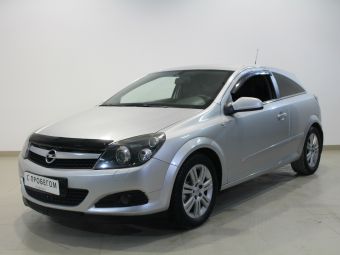 Opel Astra, 1.8 л, АКПП, 2010 фото 3