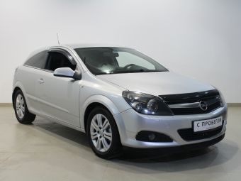 Opel Astra, 1.8 л, АКПП, 2010 фото 4