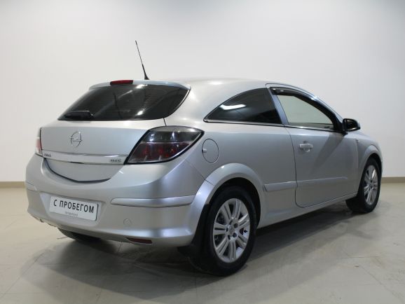 Opel Astra, 1.8 л, АТ, 2010 фото 5