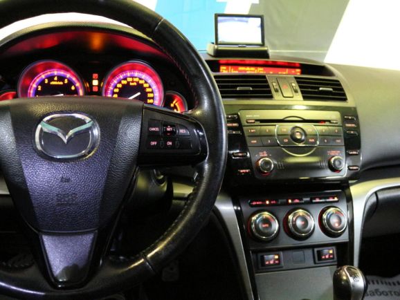Mazda 6, 2.0 л, АТ, 2010 фото 1