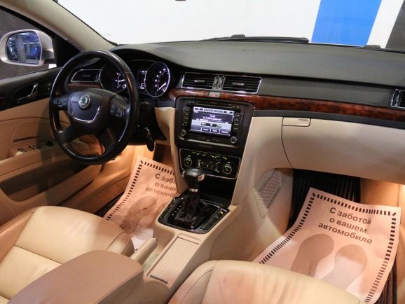 Skoda Superb, 1.8 л, Робот, 2011 фото 7