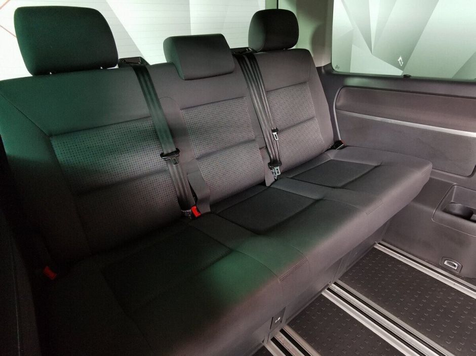 Volkswagen Multivan, 2.5 л, МТ, 2008 фото 2