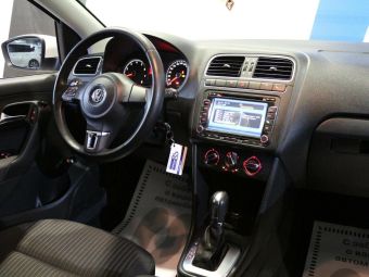 Volkswagen Polo, 1.6 л, АКПП, 2015 фото 2