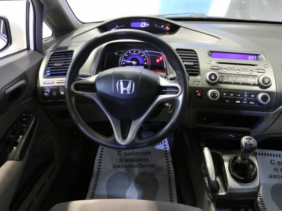 Honda Civic, 1.8 л, МТ, 2009 фото 2