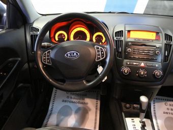 Kia Ceed, 1.6 л, АКПП, 2010 фото 2