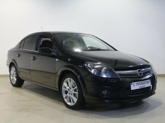 Opel Astra, 1.8 л, АКПП, 2011 фото 4