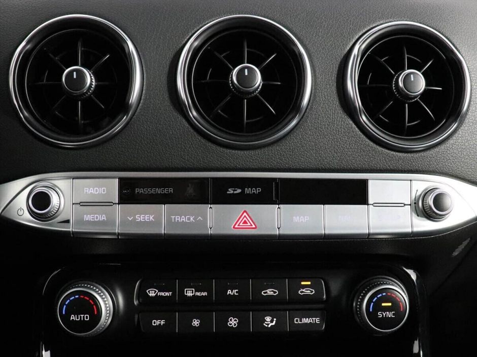 Kia Stinger, 2.0 л, АТ, 2019 фото 2