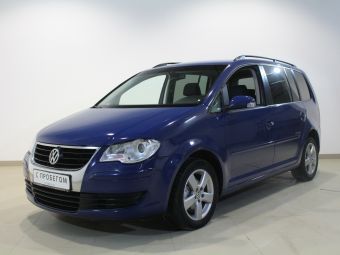 Volkswagen Touran, 2.0 л, РКПП, 2010 фото 3