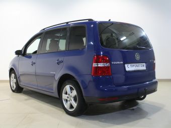 Volkswagen Touran, 2.0 л, РКПП, 2010 фото 6