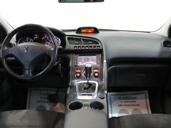 Peugeot 3008, 1.6 л, АТ, 2012 фото 2