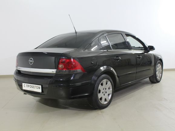 Opel Astra, 1.8 л, АТ, 2011 фото 5