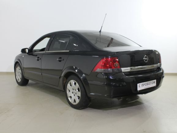 Opel Astra, 1.8 л, АТ, 2011 фото 6