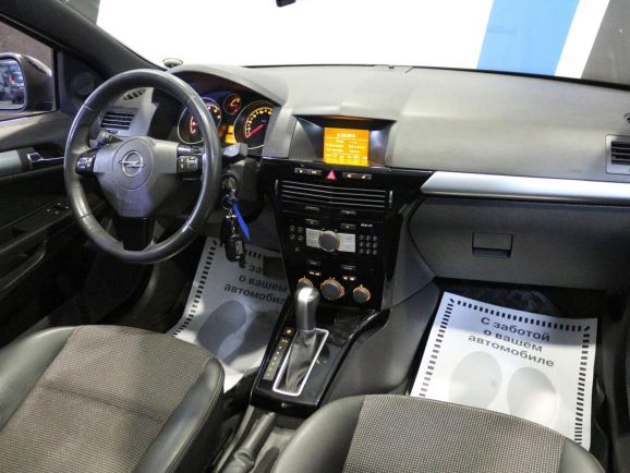Opel Astra, 1.8 л, АТ, 2012 фото 7