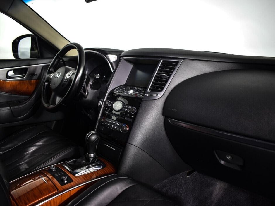 Infiniti QX70, 3.7 л, АТ, 2017 фото 7