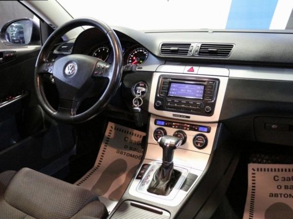Volkswagen Passat, 2.0 л, Робот, 2008 фото 2
