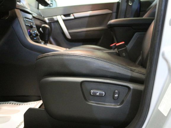 Chevrolet Captiva LT+ 5 мест, 2.4 л, АТ, 2013 фото 1