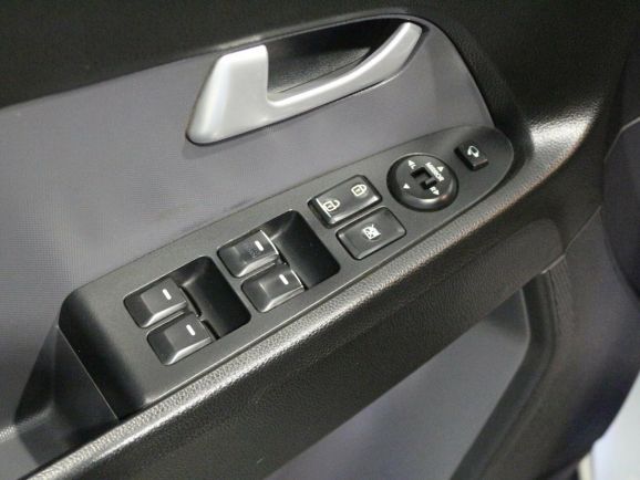 Kia Sportage, 2.0 л, АТ, 2013 фото 1