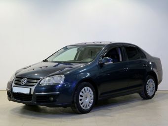 Volkswagen Jetta, 1.6 л, РКПП, 2010 фото 3