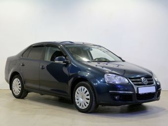 Volkswagen Jetta, 1.6 л, РКПП, 2010 фото 4