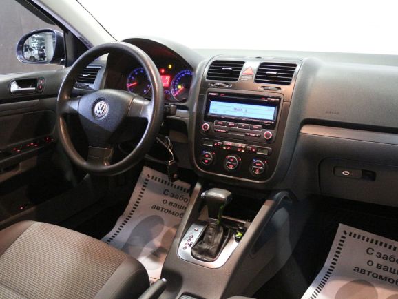 Volkswagen Jetta, 1.6 л, Робот, 2010 фото 7