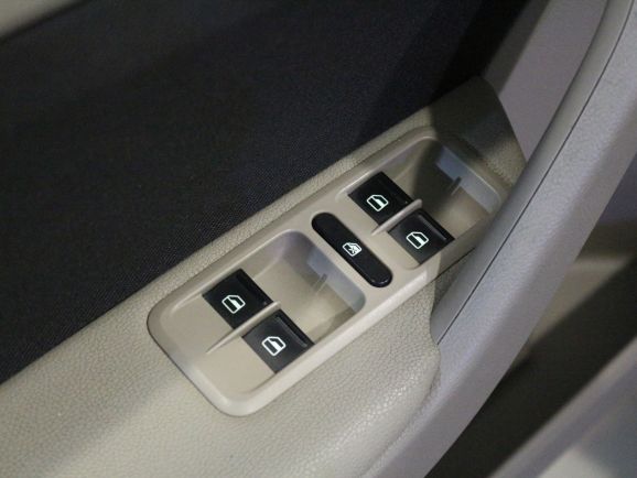 Skoda Yeti, 1.8 л, МТ, 2010 фото 2