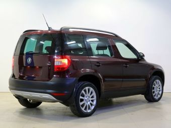 Skoda Yeti, 1.4 л, МКПП, 2013 фото 5