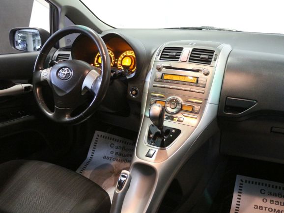 Toyota Auris, 1.6 л, Робот, 2007 фото 7
