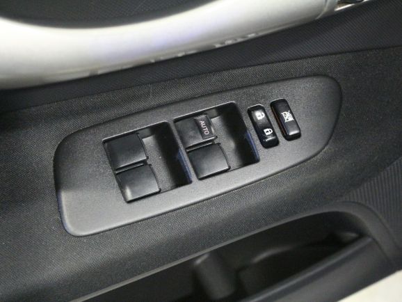 Toyota Auris, 1.6 л, Робот, 2007 фото 1