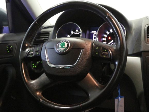 Skoda Yeti Ambition, 1.2 л, Робот, 2011 фото 10