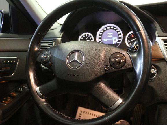 Mercedes-Benz E-Класс, 3.5 л, АТ, 2010 фото 13