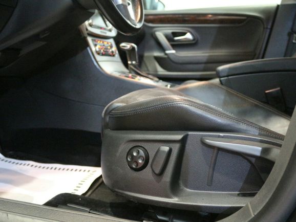 Volkswagen Passat CC, 1.8 л, Робот, 2010 фото 12