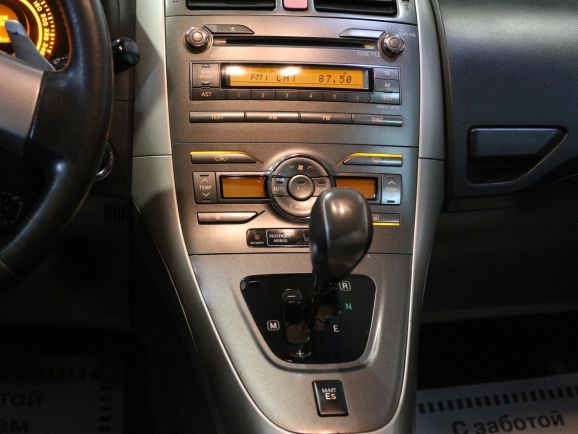 Toyota Auris, 1.6 л, Робот, 2009 фото 11