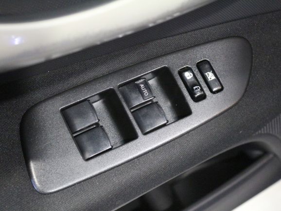 Toyota Auris, 1.6 л, Робот, 2009 фото 1