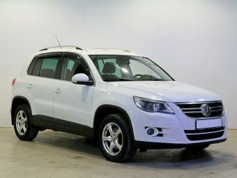 Volkswagen Tiguan, 2.0 л, АКПП, 2010 фото 5