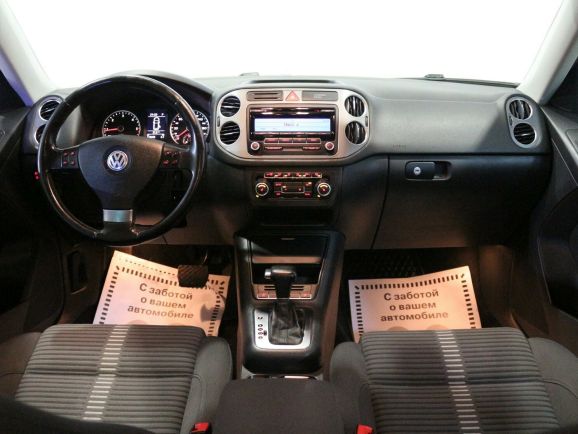 Volkswagen Tiguan, 2.0 л, АТ, 2010 фото 7