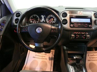 Volkswagen Tiguan, 2.0 л, АКПП, 2010 фото 9