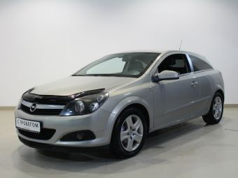 Opel Astra, 1.8 л, АКПП, 2011 фото 3