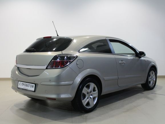 Opel Astra, 1.8 л, АТ, 2011 фото 5