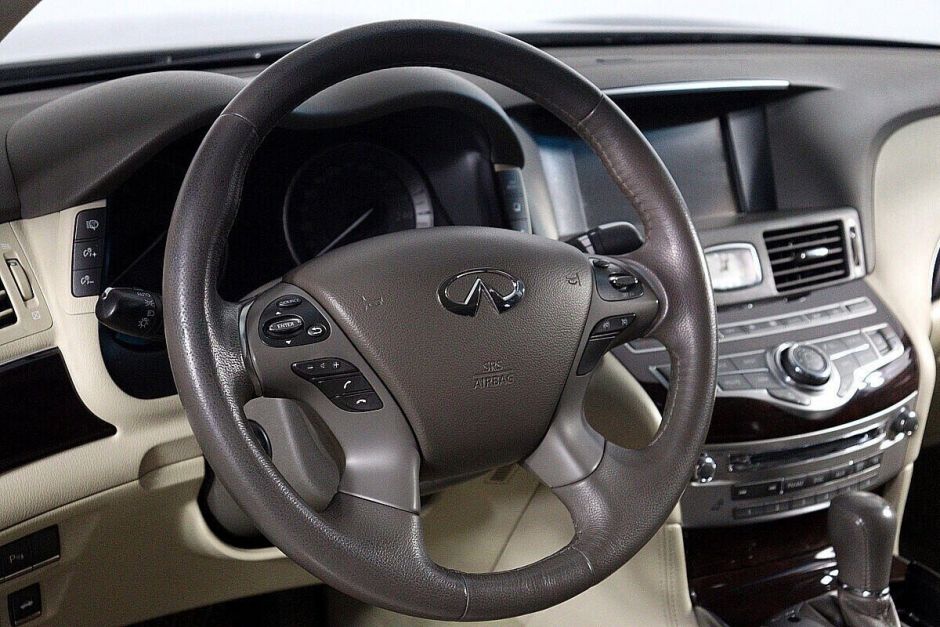 Infiniti M, 3.7 л, АТ, 2013 фото 7