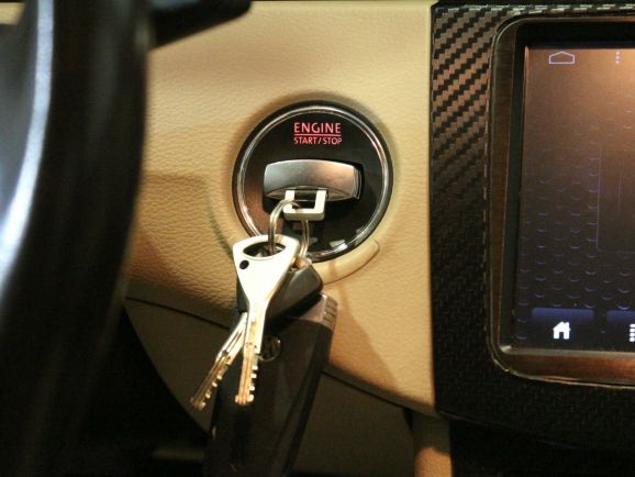 Volkswagen Passat CC Sport, 1.8 л, Робот, 2009 фото 13