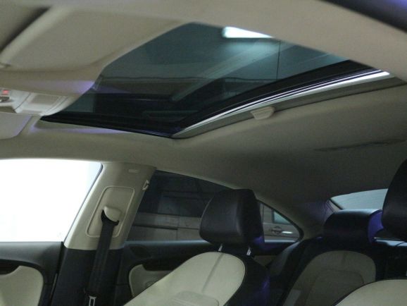 Volkswagen Passat CC Sport, 1.8 л, Робот, 2009 фото 18