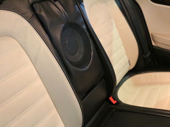 Volkswagen Passat CC Sport, 1.8 л, Робот, 2009 фото 2