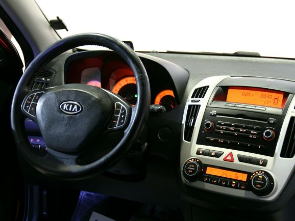 Kia Ceed EX +leather, 1.6 л, АТ, 2009 фото 2